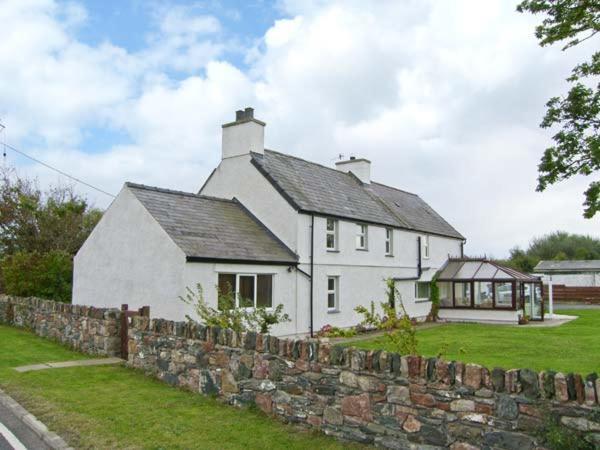 Tyn Y Parc Villa Dwyran Exterior photo