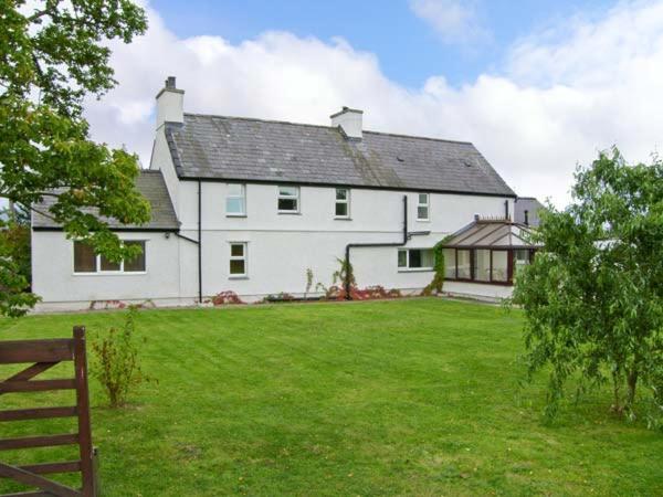 Tyn Y Parc Villa Dwyran Exterior photo